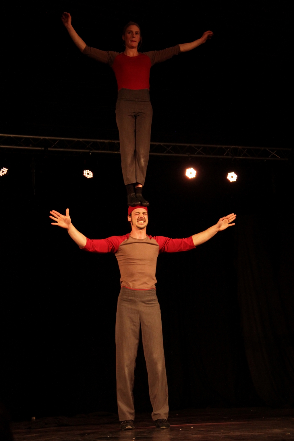 Festival Mimages , Mimages fait son cirque à Saint-Sylvestre, en Ardèche, content pour peu
