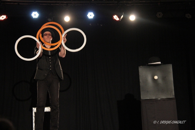 Soirée Mimages fait son cirque à Saint-Sylvestre, Ardèche