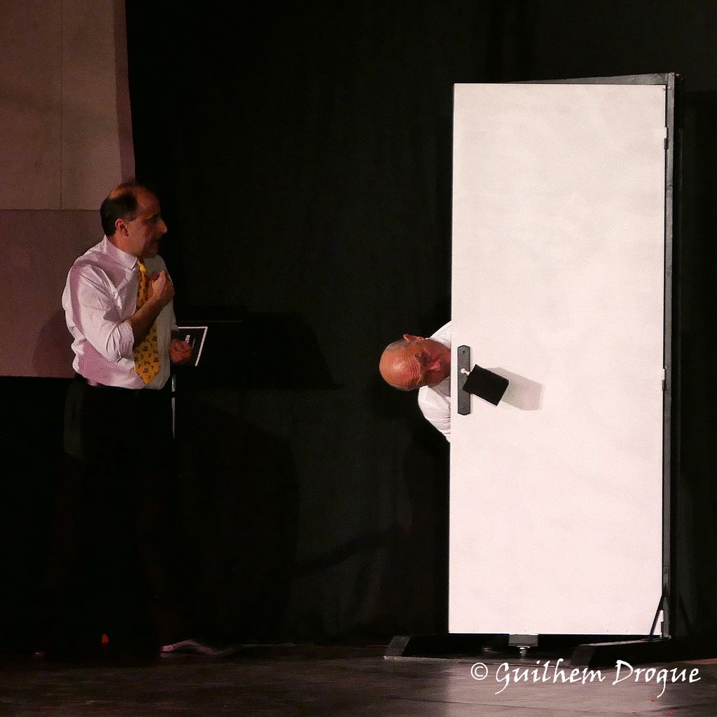 Spectacle Cescorps.com par la compagnie Zinzoline et le Théâtre du Mouvement à Toulaud dans le cadre du festival Mimages