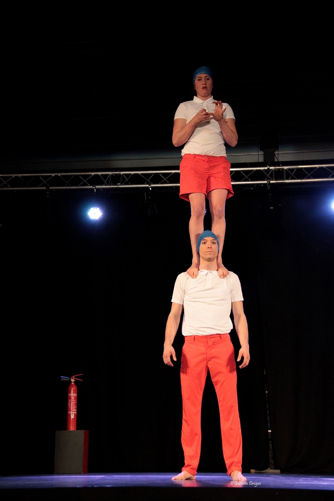 soirée Mimages fait son cirque à Saint-Sylvestre en Ardèche, festival du geste et du Mime, 2018, companie non de non