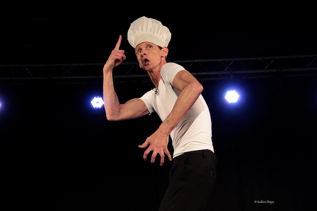 soirée Mimages fait son cirque à Saint-Sylvestre en Ardèche, festival du geste et du Mime, 2018, patrick Cottet-Moine