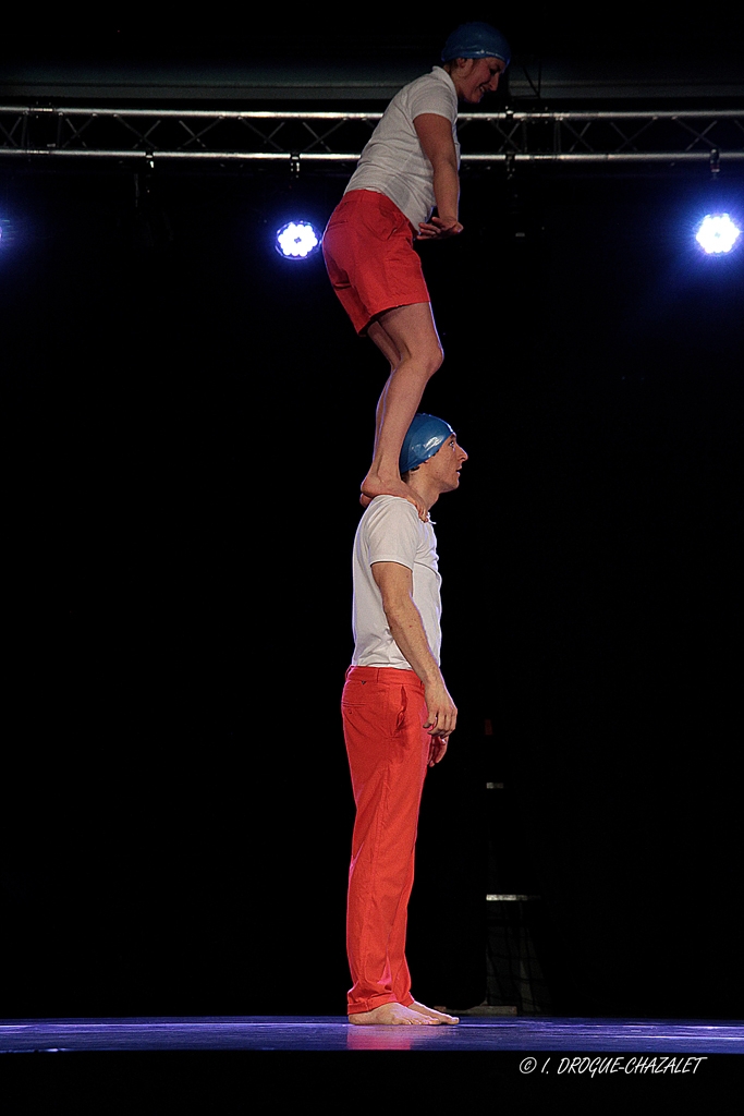 soirée Mimages fait son cirque à Saint-Sylvestre en Ardèche, festival du geste et du Mime, 2018, compagnie Non de non