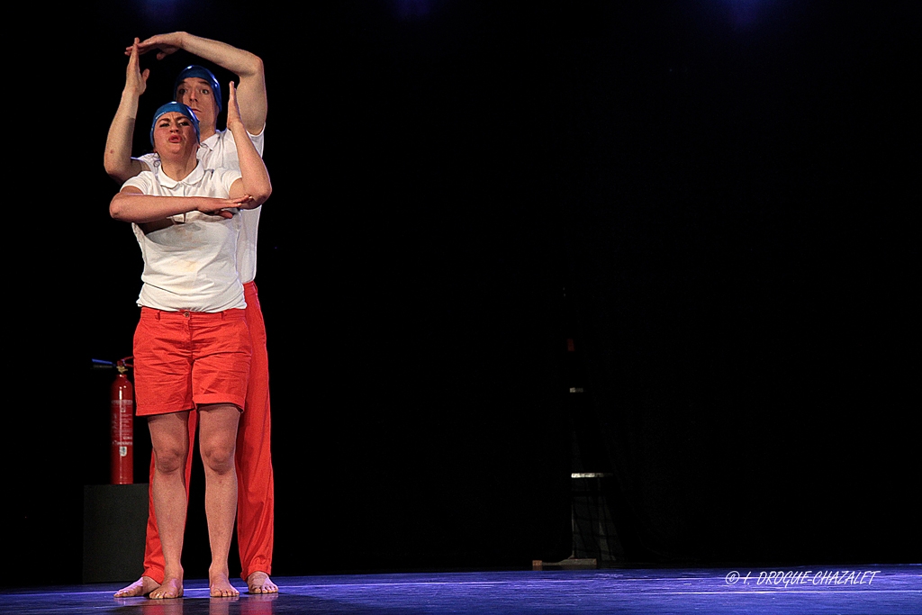 soirée Mimages fait son cirque à Saint-Sylvestre en Ardèche, festival du geste et du Mime, 2018, compagnie Non de non