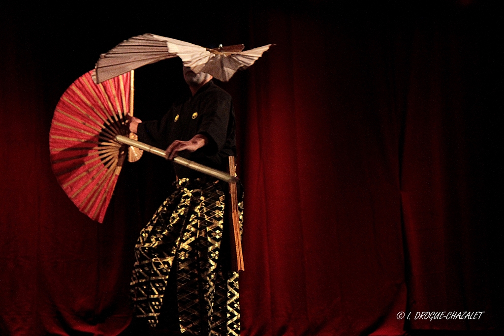 soirée Mimages fait son cirque à Saint-Sylvestre en Ardèche, festival du geste et du Mime, 2018, Shintaï Jonglo