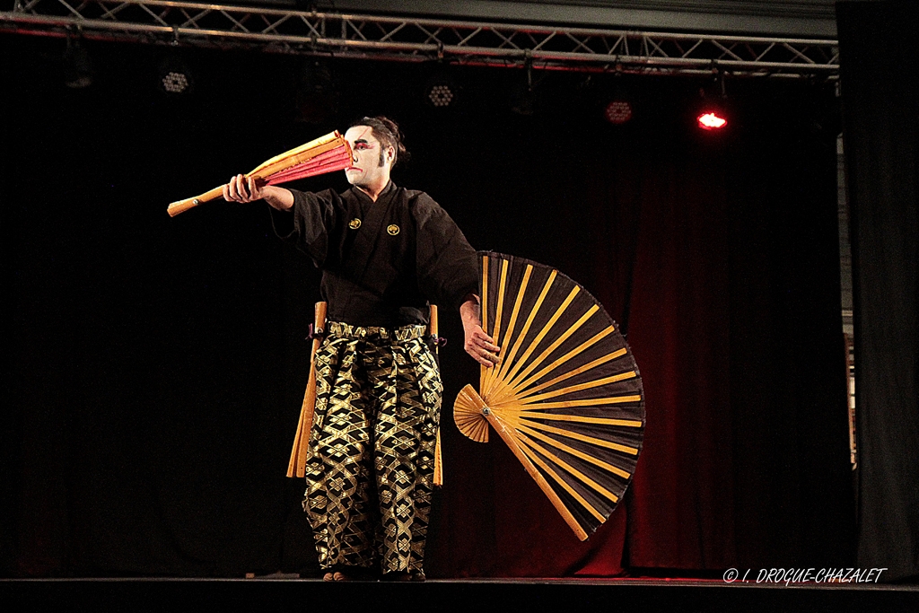 soirée Mimages fait son cirque à Saint-Sylvestre en Ardèche, festival du geste et du Mime, 2018, Shintaï Jonglo