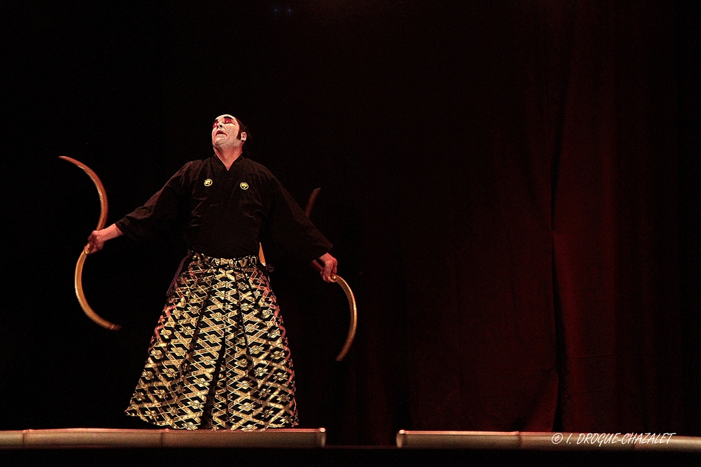 soirée Mimages fait son cirque à Saint-Sylvestre en Ardèche, festival du geste et du Mime, 2018, Shintaï Jonglo