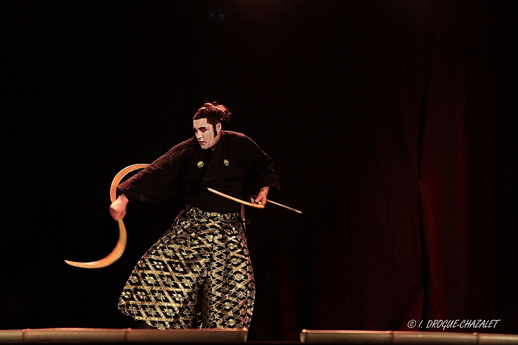 soirée Mimages fait son cirque à Saint-Sylvestre en Ardèche, festival du geste et du Mime, 2018, Shintaï Jonglo