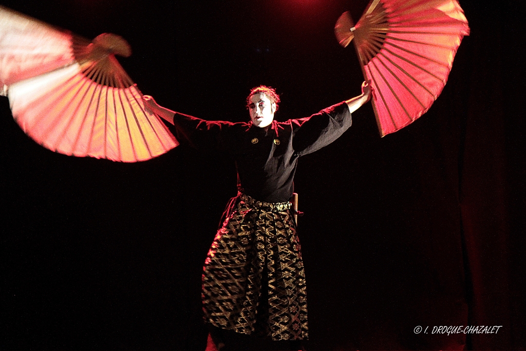 soirée Mimages fait son cirque à Saint-Sylvestre en Ardèche, festival du geste et du Mime, 2018, Shintaï Jonglo