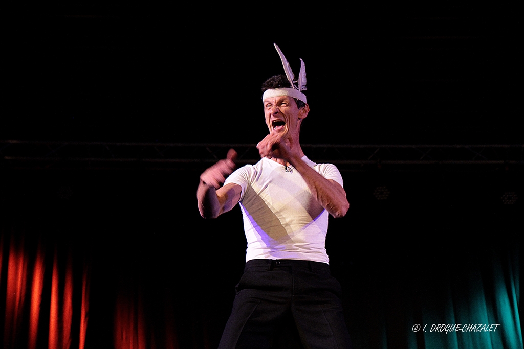 soirée Mimages fait son cirque à Saint-Sylvestre en Ardèche, festival du geste et du Mime, 2018, Patrick Cottet-Moine