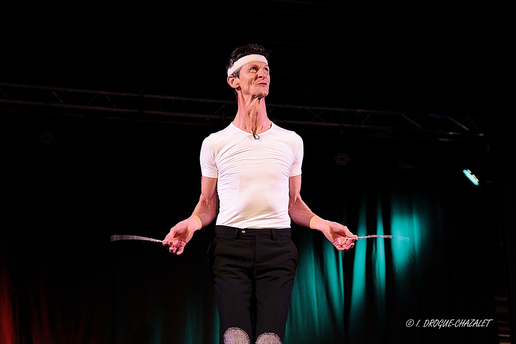 soirée Mimages fait son cirque à Saint-Sylvestre en Ardèche, festival du geste et du Mime, 2018, Patrick Cottet-Moine