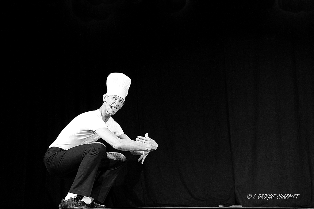 soirée Mimages fait son cirque à Saint-Sylvestre en Ardèche, festival du geste et du Mime, 2018, Patrick Cottet-Moine