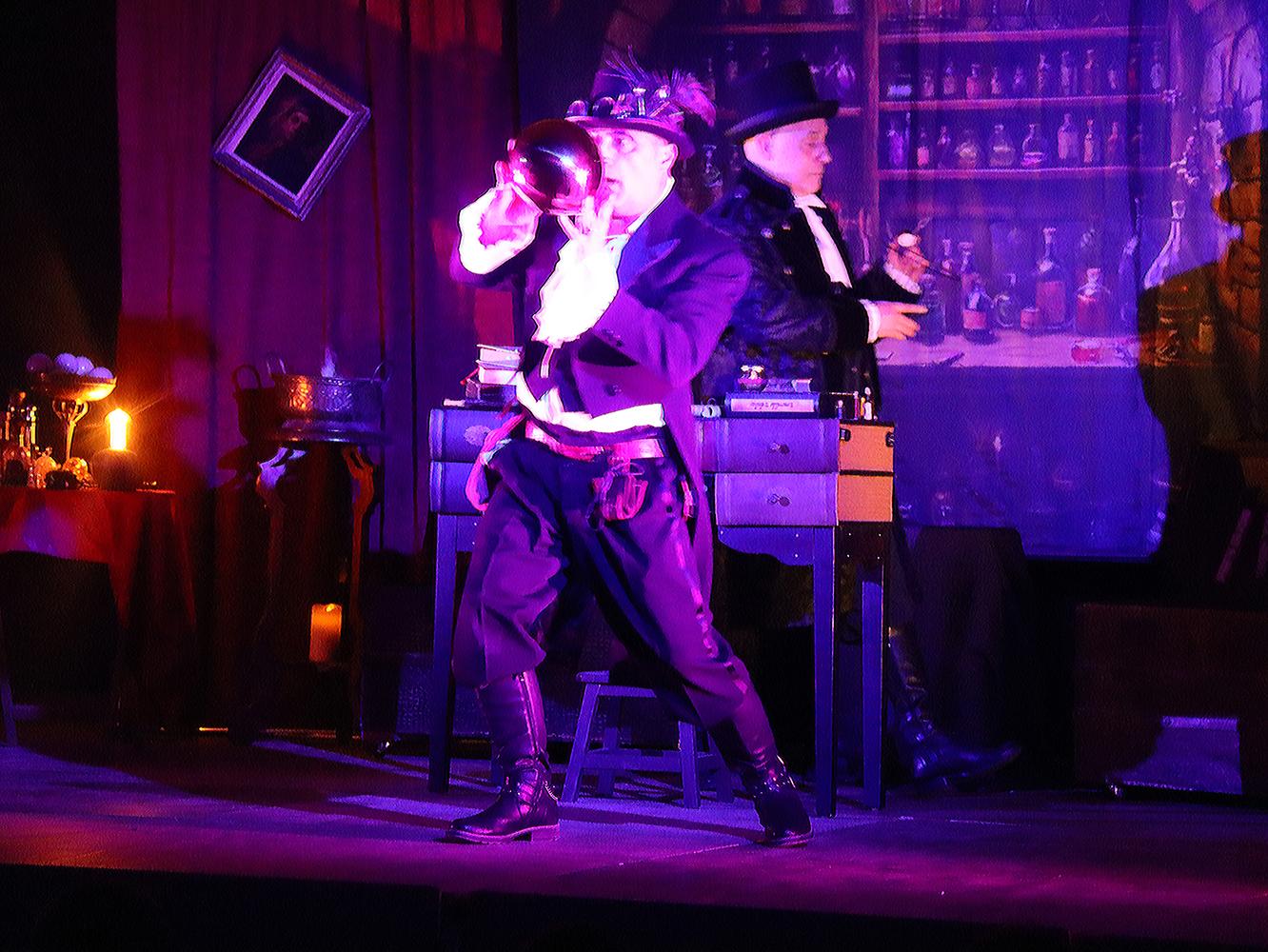 Spectacle de la compagnie Zinzoline, "la guilde des enchanteurs"