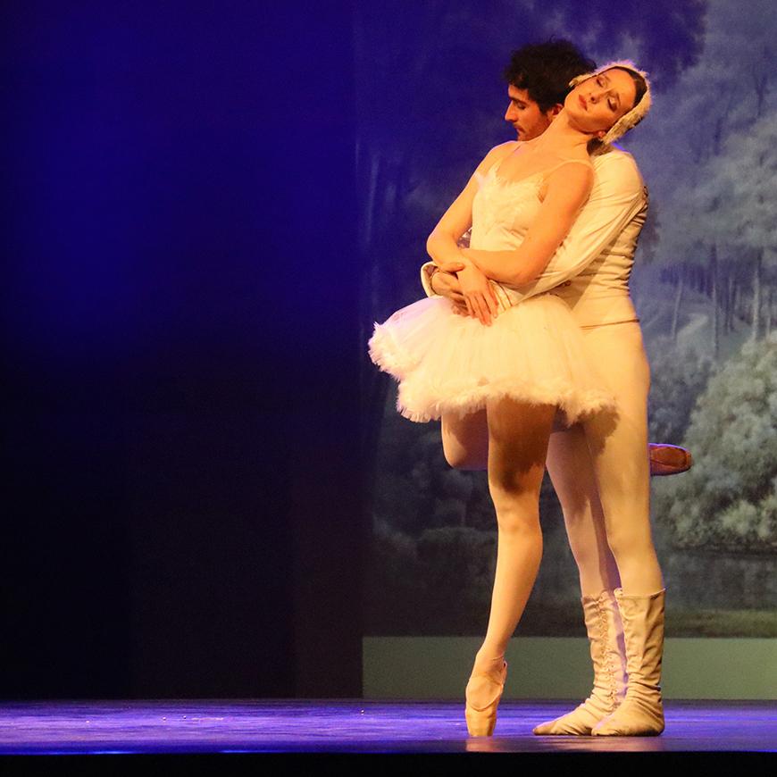 Spirée Mimages fait son cirque à Saint-Sylvestre