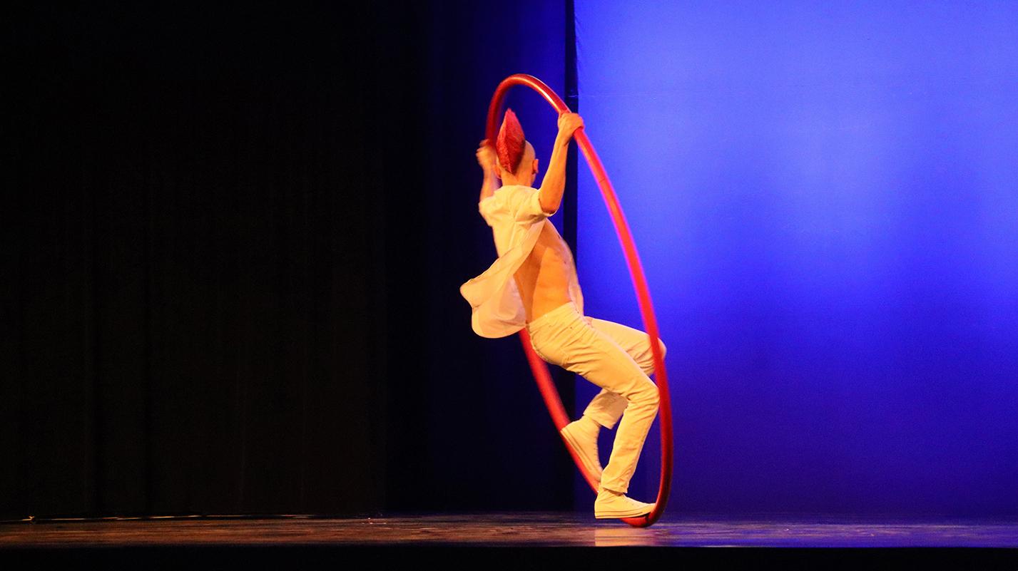 Spirée Mimages fait son cirque à Saint-Sylvestre