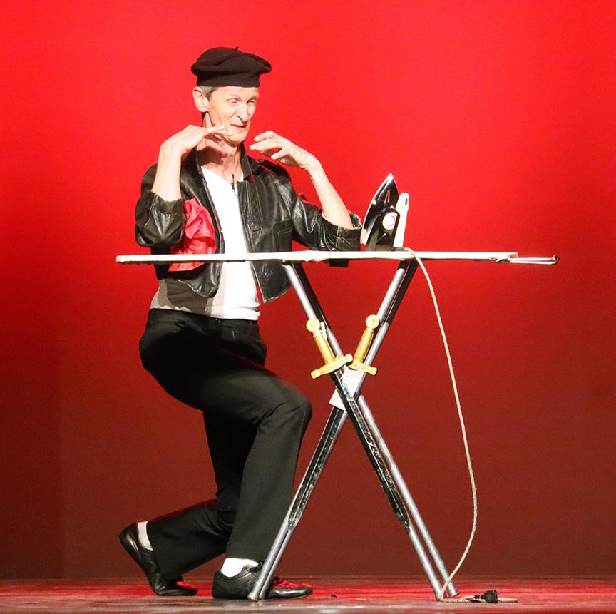 Spirée Mimages fait son cirque à Saint-Sylvestre
