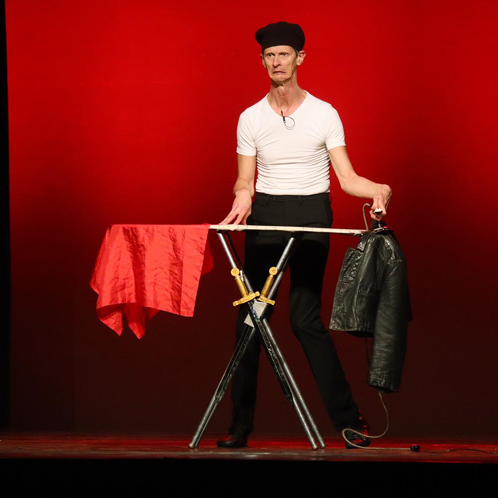 Spirée Mimages fait son cirque à Saint-Sylvestre